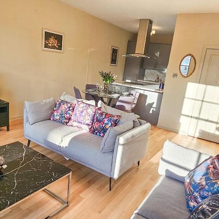 Royal Mile - Bright 2 Bedroom Apartment 爱丁堡 外观 照片