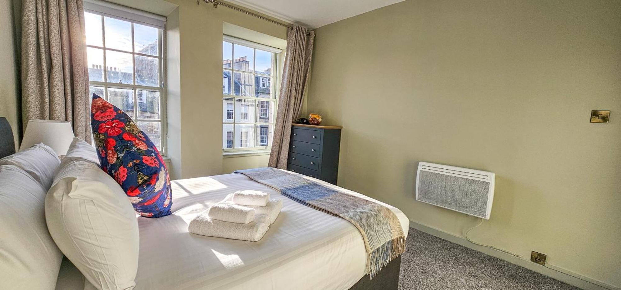 Royal Mile - Bright 2 Bedroom Apartment 爱丁堡 外观 照片