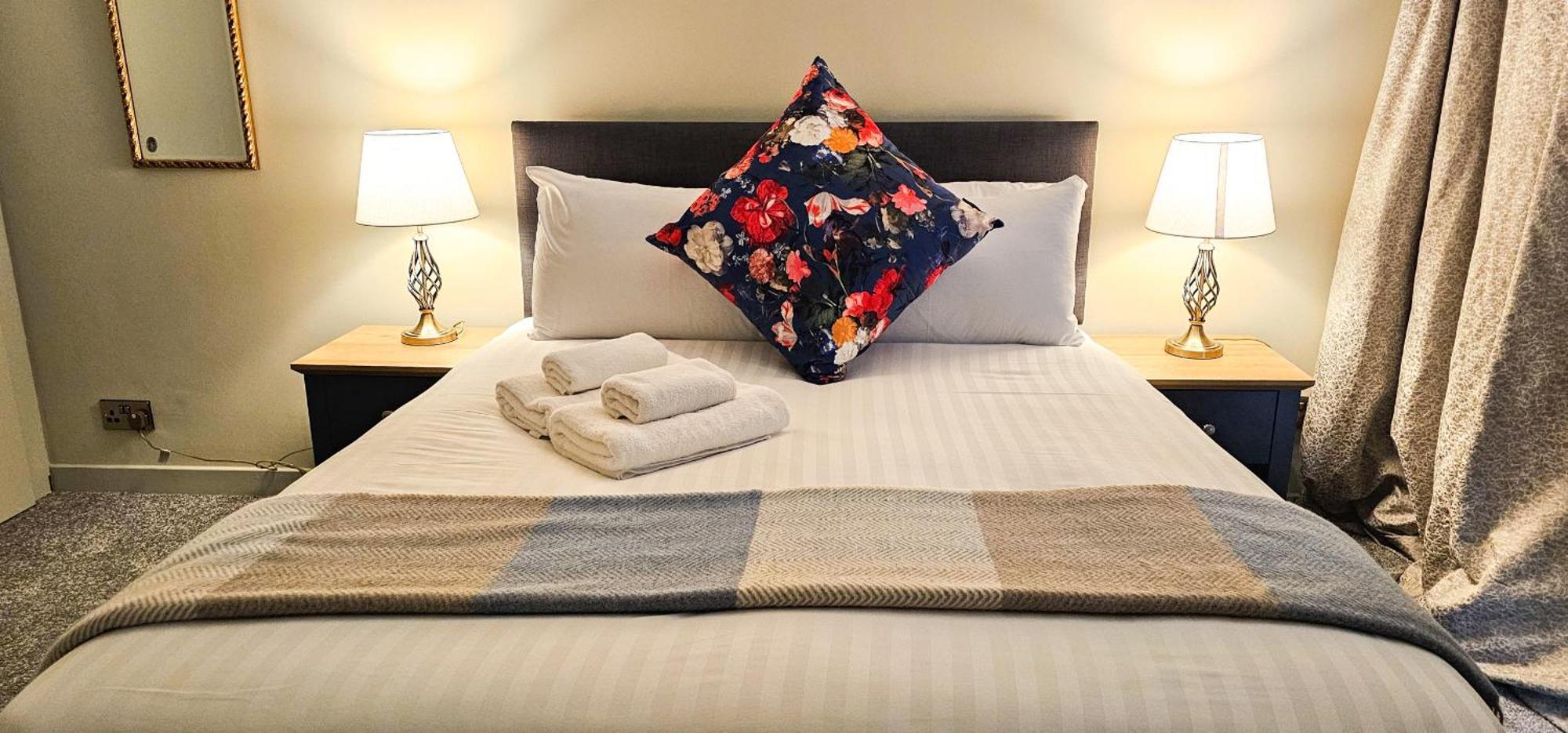 Royal Mile - Bright 2 Bedroom Apartment 爱丁堡 外观 照片