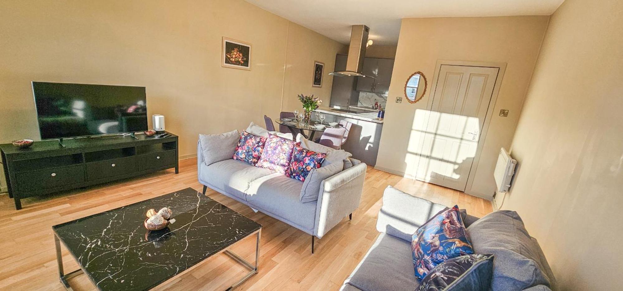 Royal Mile - Bright 2 Bedroom Apartment 爱丁堡 外观 照片